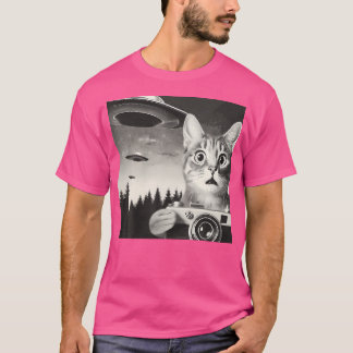 Alien Cat Ufo Camera Graphic Alien Feline Photogra T-Shirt