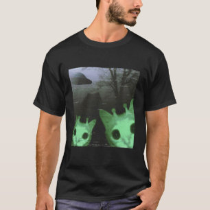 Alien Cats UFO Funny Creepy Cat Meme Gifts for Men T-Shirt