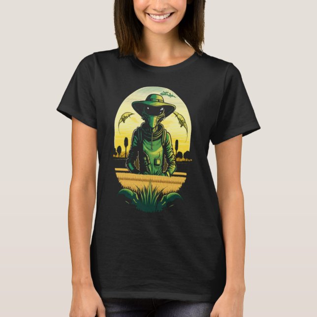 Alien Farmer UFO Extraterrestrial Farming  1 T-Shirt (Front)