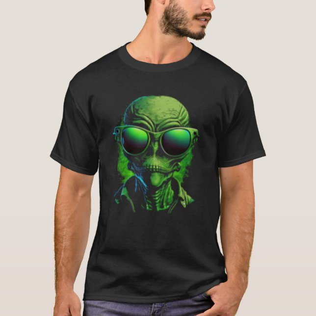 Alien Head Alien Face Hipster Sunglasses UFO T-Shirt (Front)