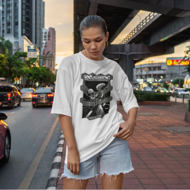 Alien Holding Astronaut Helmet T-Shirt (Creator Uploaded)