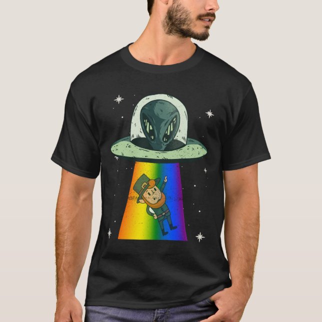 Alien Leprechaun St. Patricks Day Irish Rainbow T-Shirt (Front)
