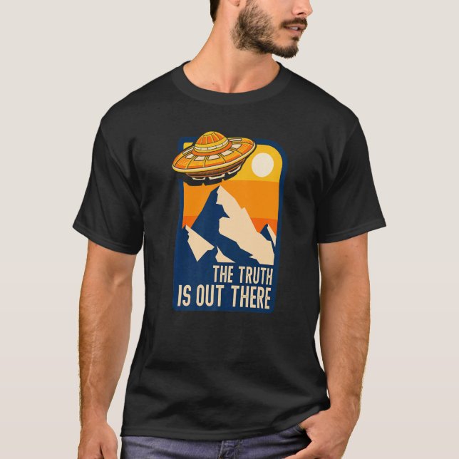 Alien Ufo Extraterrestrial Alien T-Shirt (Front)