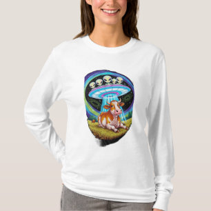 Aliens abducting cows but the cow looks happy T-Shirt