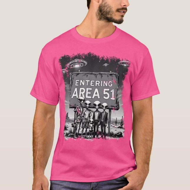 Aliens Group Photo Entering Area 51 Funny Ufo Uap  T-Shirt (Front)