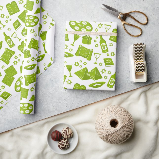 All The Symbols For Passover In Green  Wrapping Paper (Crafts)