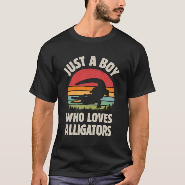 Alligator Just A Boy Who Loves Reptiles Retro Vint T-Shirt (Front)