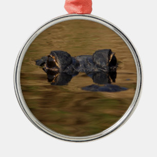 alligator surfacing metal tree decoration