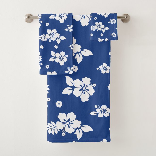 Aloha Blue Classic Hawaiian Seamless Pattern Bath Towel Set (Insitu)
