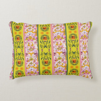 Amarelo Decorative Cushion