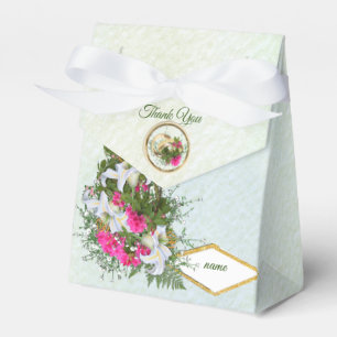 Amaryllis, White lilies & ferns Bouquets Favour Box