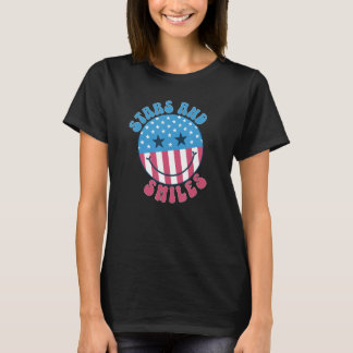 America Vibes Smile Face US Flag Retro Groovy 4th  T-Shirt