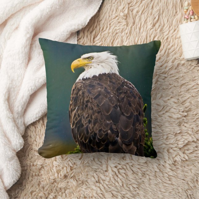 American Bald Eagle Perched Cushion (Blanket)