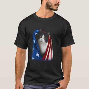 American Flag Cover Tuxedo Cats Kitten 4th July In T-Shirt