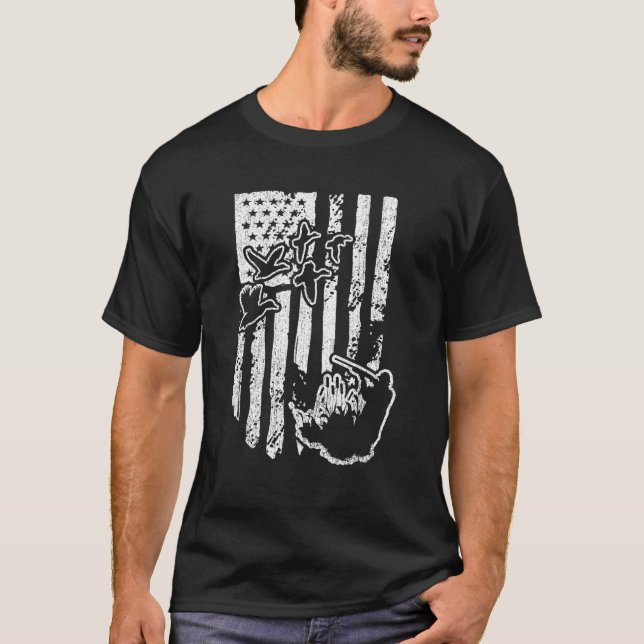 American Flag Duck Hunting Sports Lover Hunter T S T-Shirt (Front)