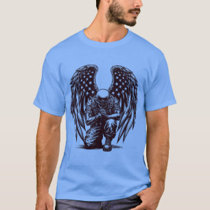 American Soldier Angel Praying USA Flag Art T-Shirt