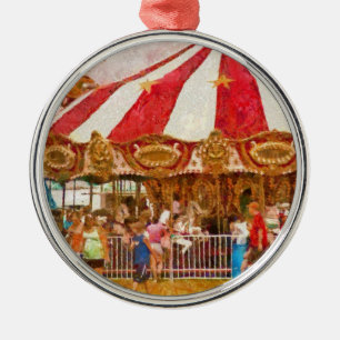 Amusement - Oh it's so crowded Metal Tree Decoration