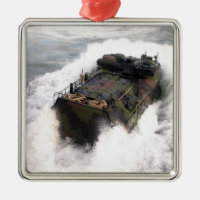 An amphibious assault vehicle 2