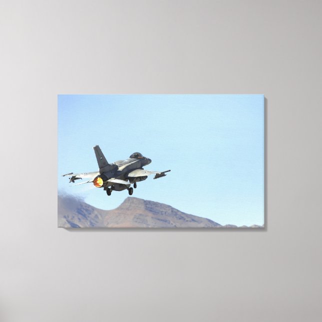 An F-16E from the United Arab Emirates Canvas Print (Front)