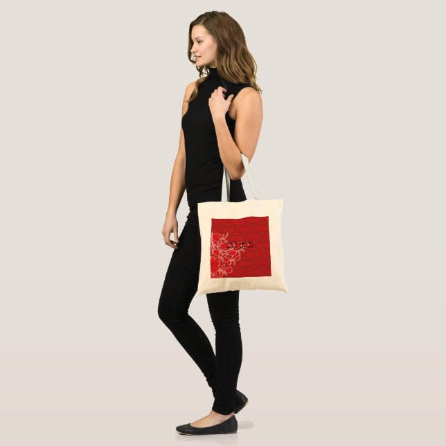 An intricate design of red and brown patterns, ele tote bag (Front (Model))