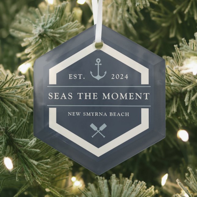 Anchor & Oar | Custom Boat Name Glass Tree Decoration (Insitu)