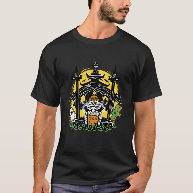 Ancient graveyard skeleton scary creepy T-Shirt (Front)