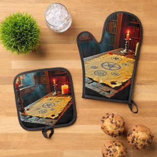 Ancient Spells on a Mystic Scroll Oven Mitt & Pot Holder Set