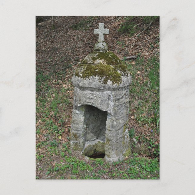 Ancient stone fontaine postcard (Front)