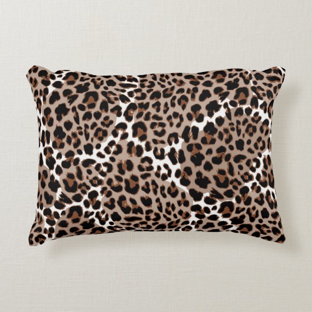 Animal print pattern decorative cushion (Front)