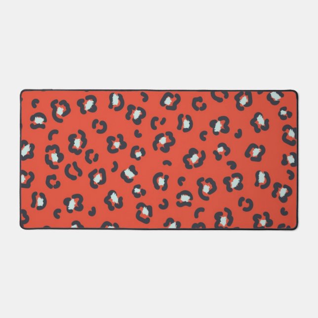 Animal print pattern desk mat (Front)