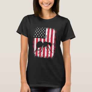 Animal Vintage American Flag 4th Of July Ant T-Shirt