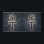 Ankh Symbol Bedeutung – Schlüssel des Lebens´7 Desk Mat<br><div class="desc">Das Ankh (☥) ist ein altes ägyptisches Symbol für Leben, Unsterblichkeit und göttliche Kraft. Es wurde von Gottheiten wie Isis und Osiris getragen und steht für ewiges Leben.</div>