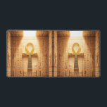 Ankh Symbol Bedeutung – Schlüssel des Lebens´9 Desk Mat<br><div class="desc">Das Ankh (☥) ist ein altes ägyptisches Symbol für Leben, Unsterblichkeit und göttliche Kraft. Es wurde von Gottheiten wie Isis und Osiris getragen und steht für ewiges Leben.</div>