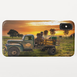 Antique Pickup in the Countryside Case-Mate iPhone Case
