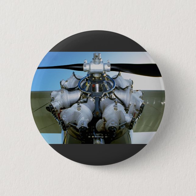 Antique radial engine with prop 6 cm round badge (Front)