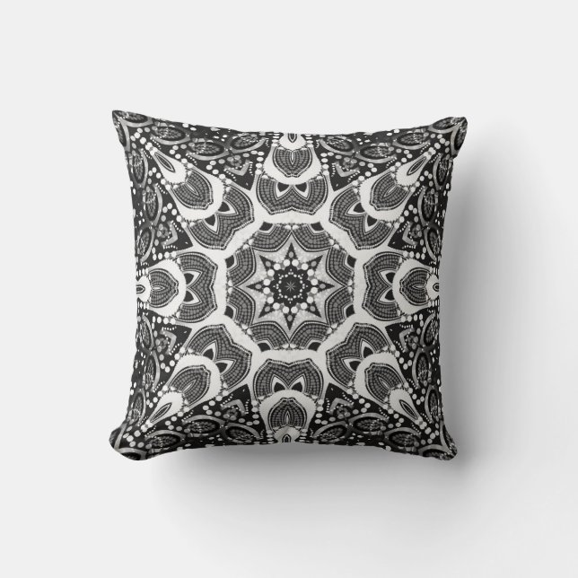 Anuli Tribal Star Black White Pattern Cushion (Front)