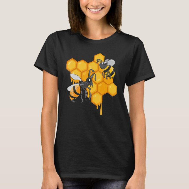 Apiculture Cute Bees Honeycomb Bee Hive Beekeeping T-Shirt (Front)