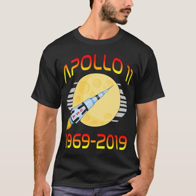 Apollo 11 50th Anniversary Retro Moon Landing T-Shirt (Front)