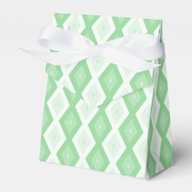 Apple green diamond pattern favour box (Front Side)