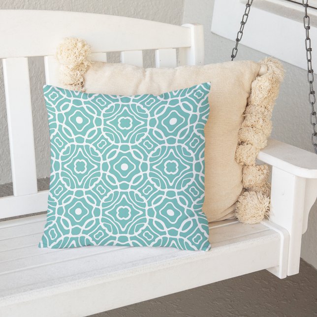 Aqua and White Modern Quatrefoil Pattern Outdoor Outdoor Cushion (Creator Uploaded)