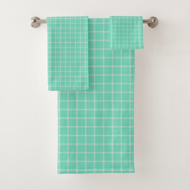 aquamarine and white gingham plaid bath towel set (Insitu)