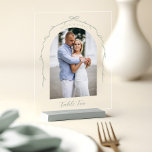 Arch Photo Green Bow & Ribbon Wedding Table Number Acrylic Sign<br><div class="desc">Capture your love story in a modern and elegant way with our acrylic bow and ribbon wedding table number sign. Featuring a minimalistic design, with our hand drawn bow and ribbon arch design allows you to showcase your photo with grace and style. Elevate your wedding décor to new heights and...</div>