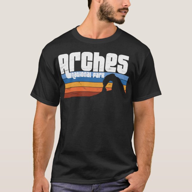 Arches National Park Moab Utah Vacation Retro UT T-Shirt (Front)