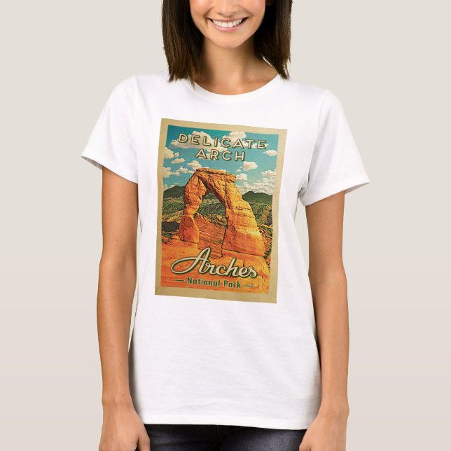 Arches National Park - Vintage Delicate Arch T-Shirt (Front)