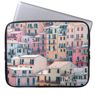 ARCHITECTURAL PHOTOGRAPHY OF CONCRETE HOUSES LAPTOP SLEEVE