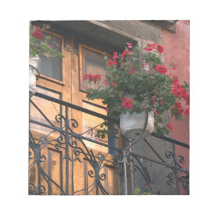 Architecture on the streets of San Miguel de Notepad