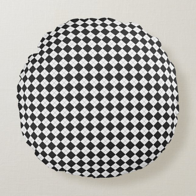 Argyle plaid. Scottish pattern in white and black  Round Cushion (Front)