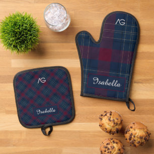 Aria Grace Regal Burgundy Gold Plaid Pattern Name Oven Mitt & Pot Holder Set