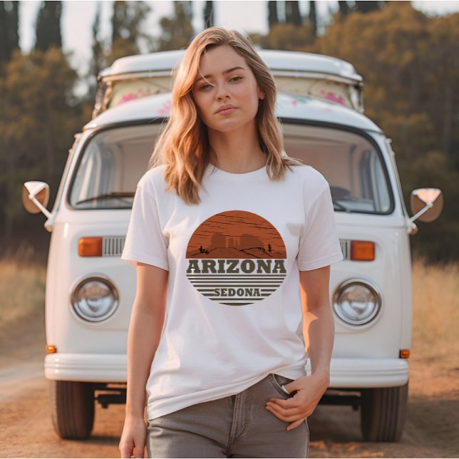 Arizona Sedona landscape vintage az retro T-Shirt (Creator Uploaded)