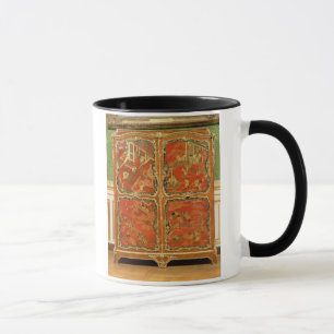 Armoire with four Chinoiserie red lacquer panels e Mug